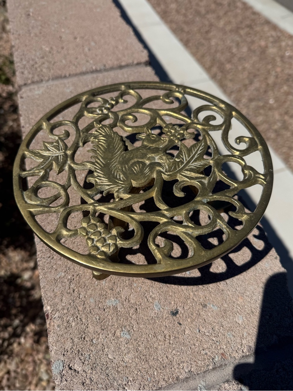 Vintage Brass Squirrel & Acorn Trivet Plant Stand 3-Legged Riser Decorative